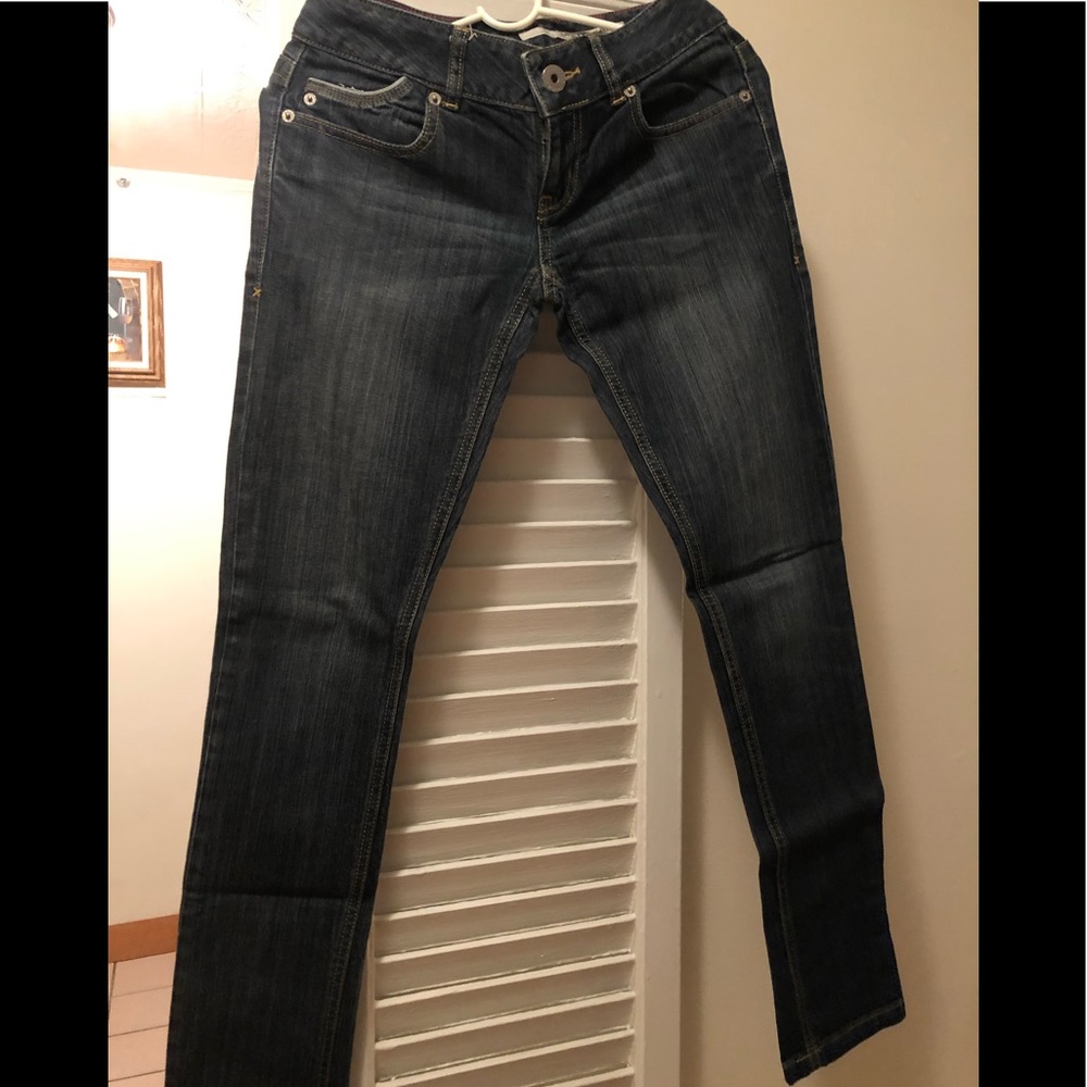 DKNY skinny jeans size 27R